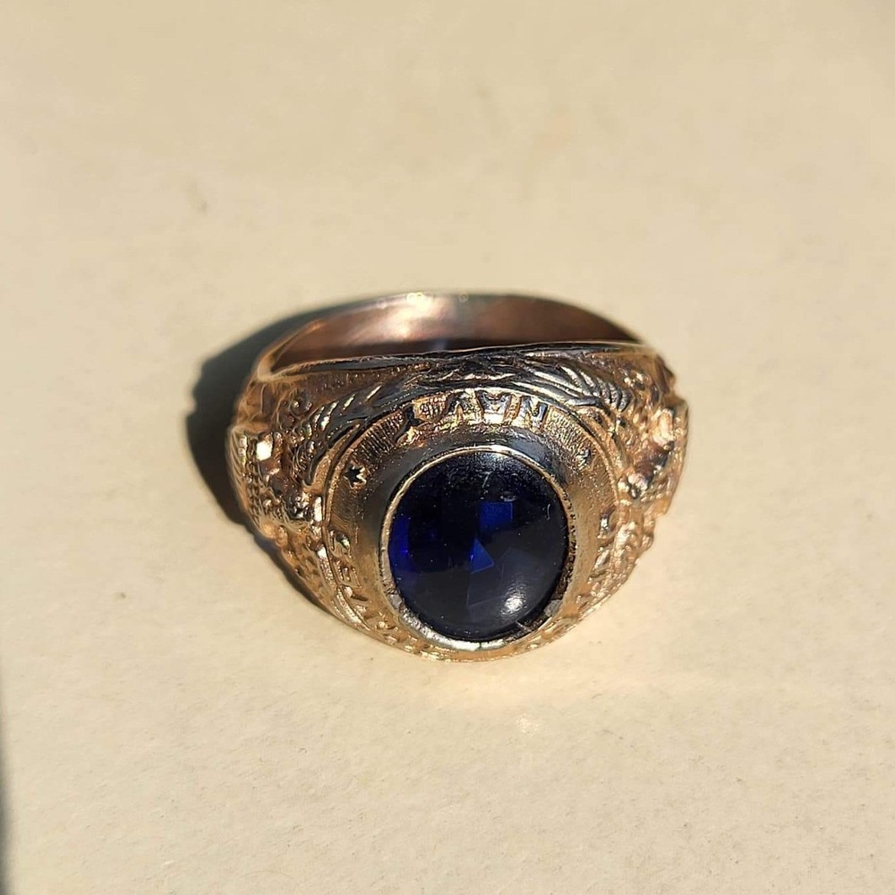 Vintage US Navy Gold Tone Blue Stone Military Signet Ring S 11.5